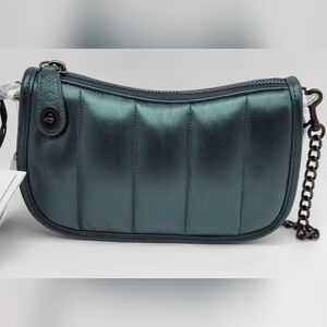 Coach swinger 20 with quilting in Metallic dark green/ New with tags